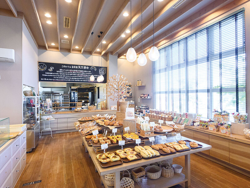 パティシエこだわりのクリームを使ったパンも自慢。