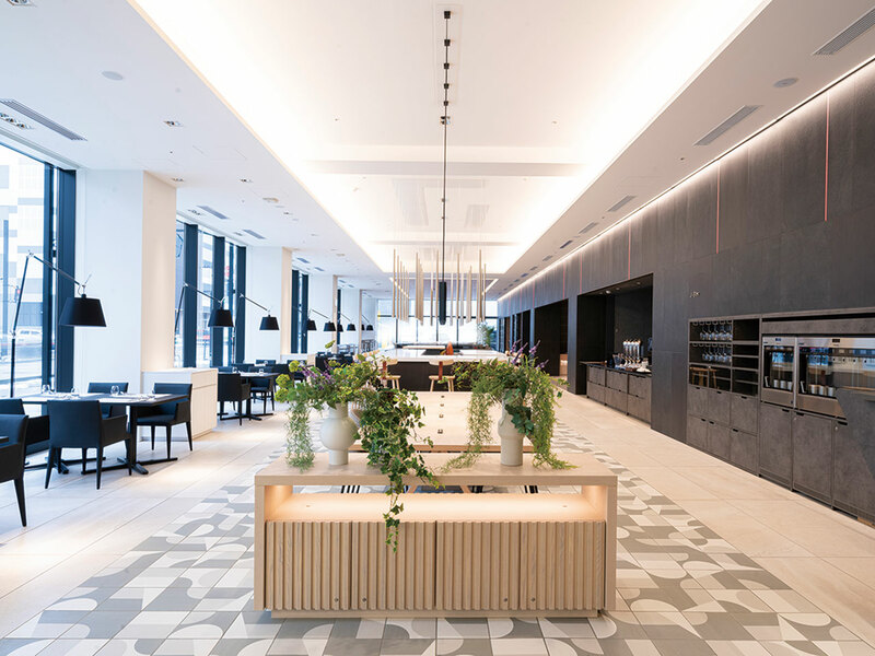 ホテルJALシティ富山カフェ コントレイル